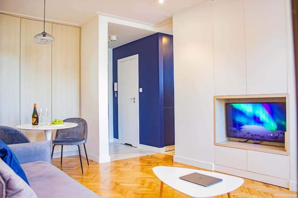 Leilighet With Balcony And Views, Old Town, Metro Warszawa